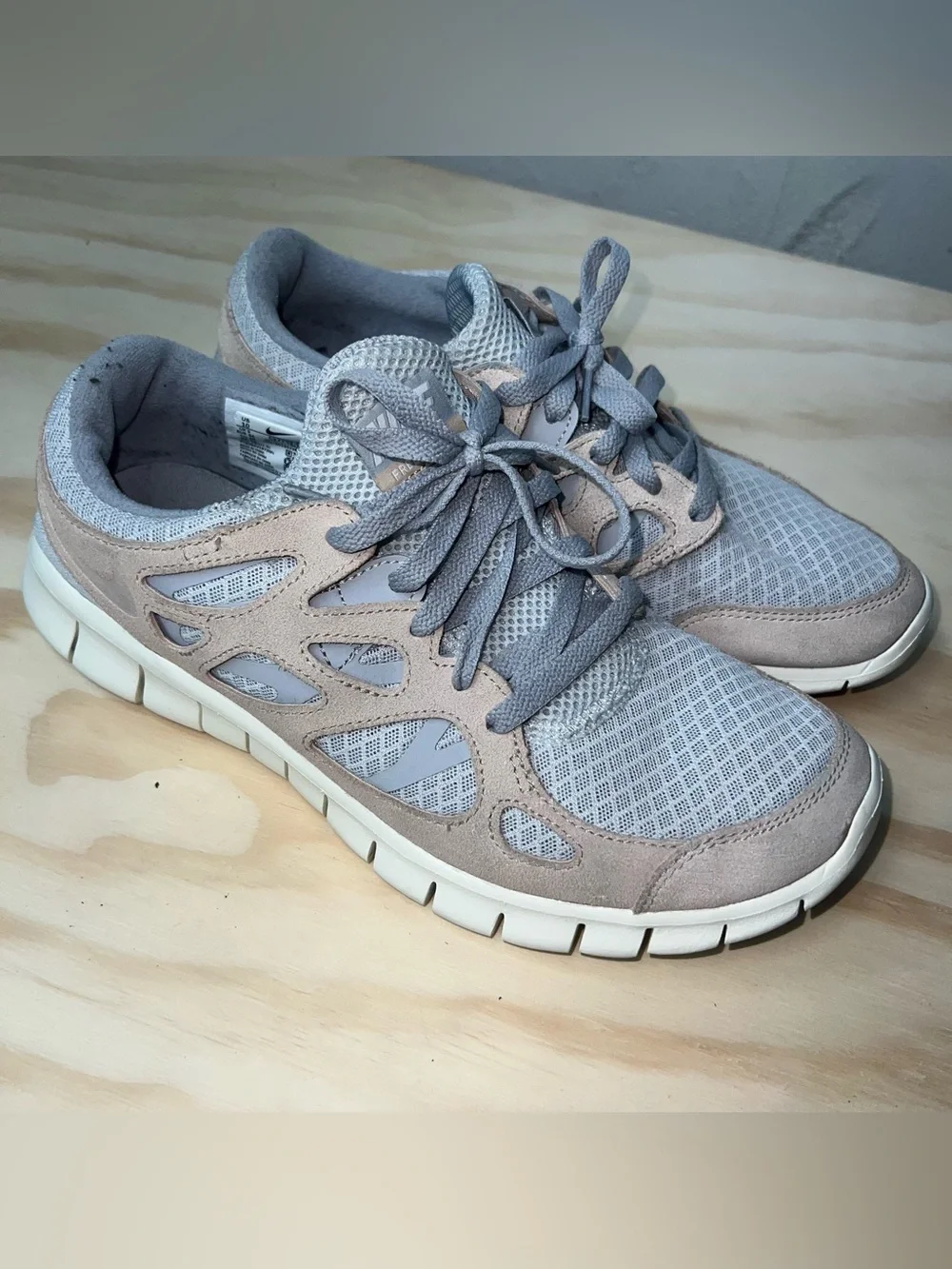 Nike Free Run 2 Mens Size US 10 Wolf Grey Fossil Stone 537732-013